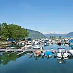 Kinsarvik Camping *