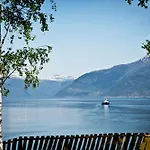 Semesterpark Kinsarvik Camping *