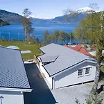 Kinsarvik Camping *