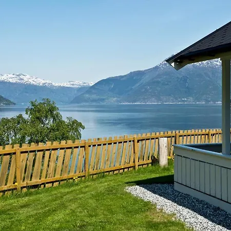 Kinsarvik Camping База отдыха Кинсарвик