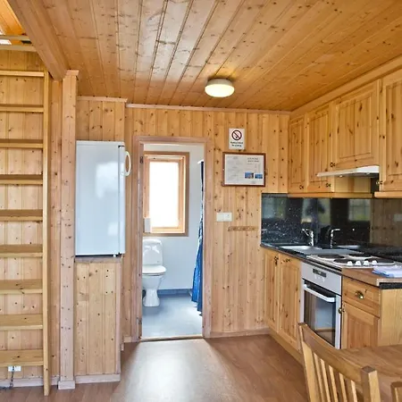 Kinsarvik Camping *