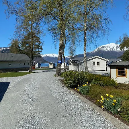 Kinsarvik Camping
