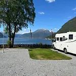 Semesterpark Kinsarvik Camping