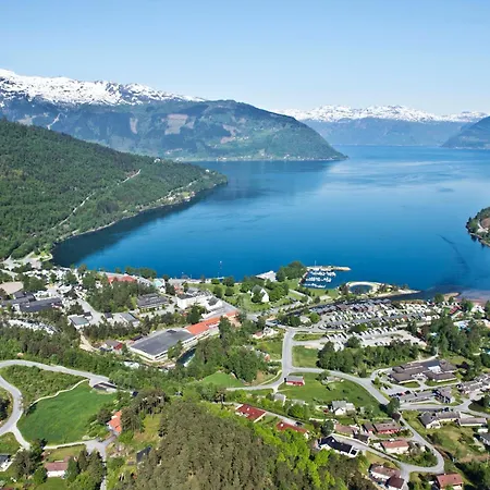 Kinsarvik Camping