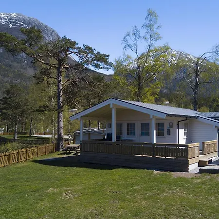 Kinsarvik Camping Aldeamento Turístico *